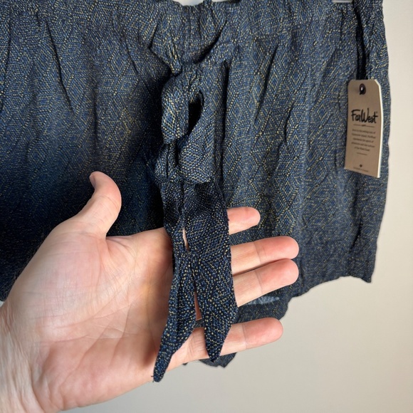 Far West NEW Women's Small Marine Elastic Waist Viscose Shorts Navy Beach Summer - Picture 3 of 14